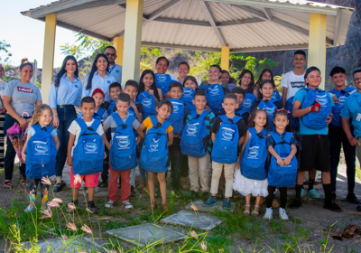 Donación de kits escolares