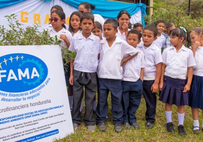 Donativo estructura de techo a escuela