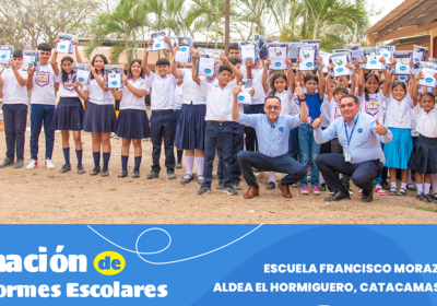 Donación de Uniformes escolares Escuela Francisco Morazán El Hormiguero Catacamas