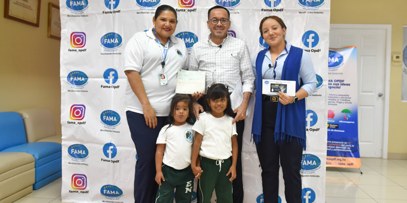 Donativo a la Escuela Nazareth de Juticalpa